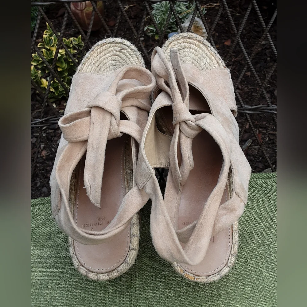 Marc Fisher Landria Leather Suede Espadrille Wedge Sandal.